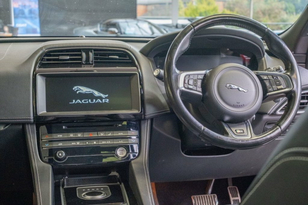 Jaguar F-Pace 3L S Red #2