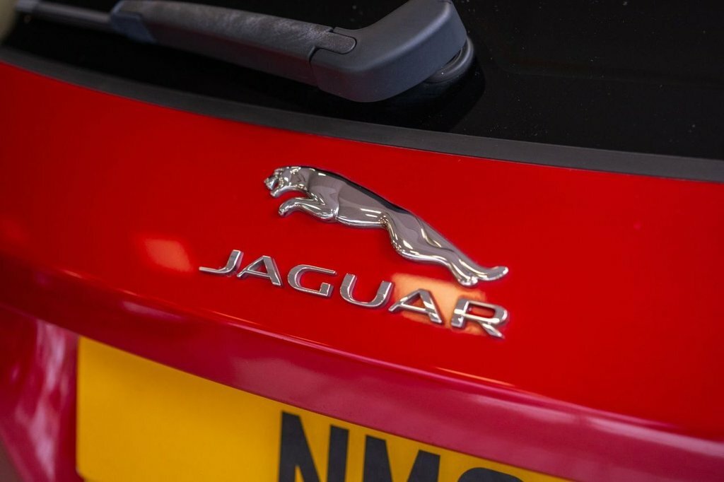 Jaguar F-Pace 2.0 D180 R-sport Awd Euro 6 Ss White #23