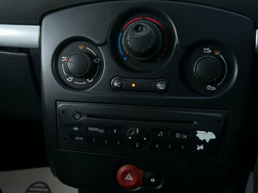 Renault Clio Initiale Tomtom Vvt Red #27