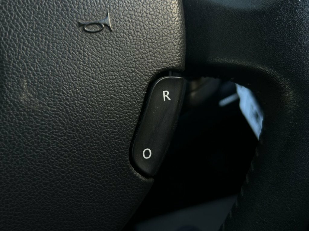 Renault Clio Initiale Tomtom Vvt Red #29