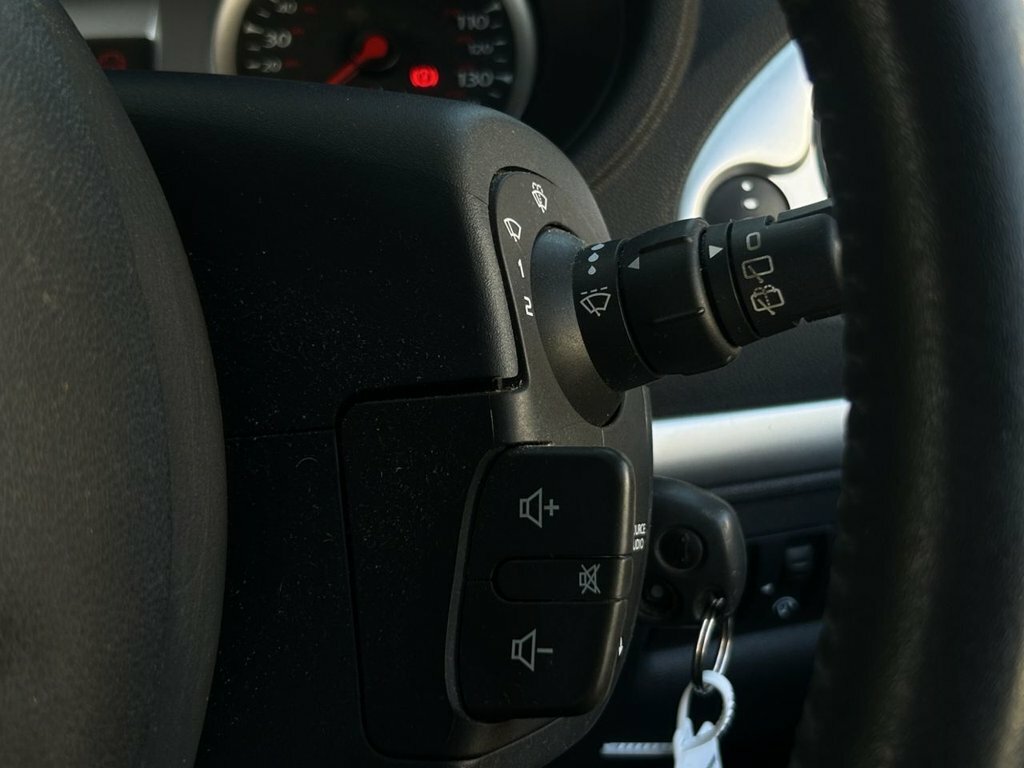 Renault Clio Initiale Tomtom Vvt Red #31