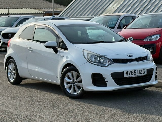 Kia RIO Sr7 Hatchback White