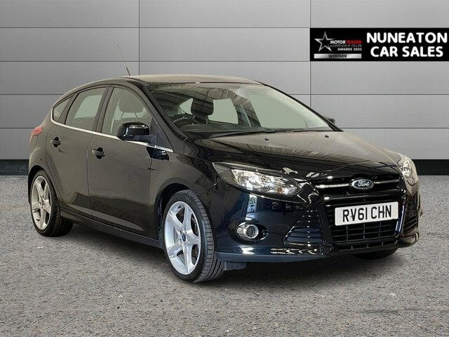 Ford Focus 1.6 Titanium Hatchback Euro 5 1 Black