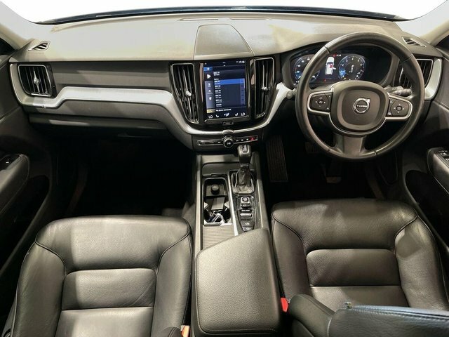 Volvo XC60 T5 Momentum Awd Grey #10
