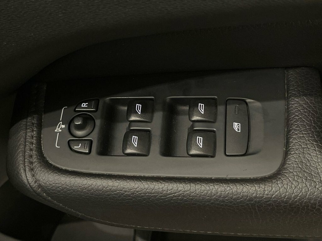 Volvo XC60 T5 Momentum Awd Grey #45