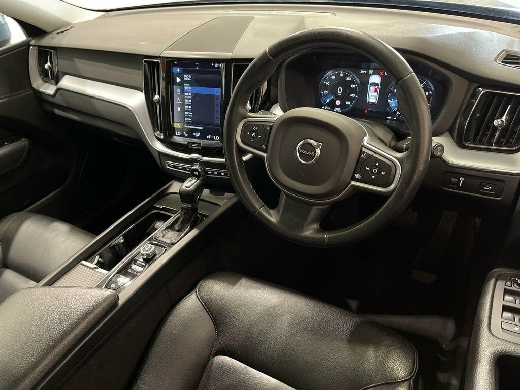Volvo XC60 T5 Momentum Awd Grey #38