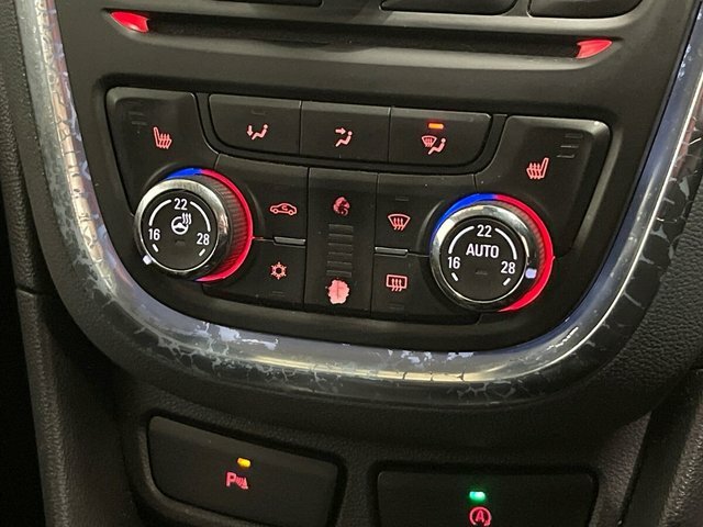 Vauxhall Mokka Se White #15