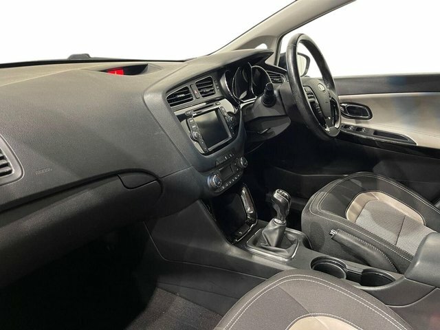 Kia Ceed Crdi 4 Sw Silver #13