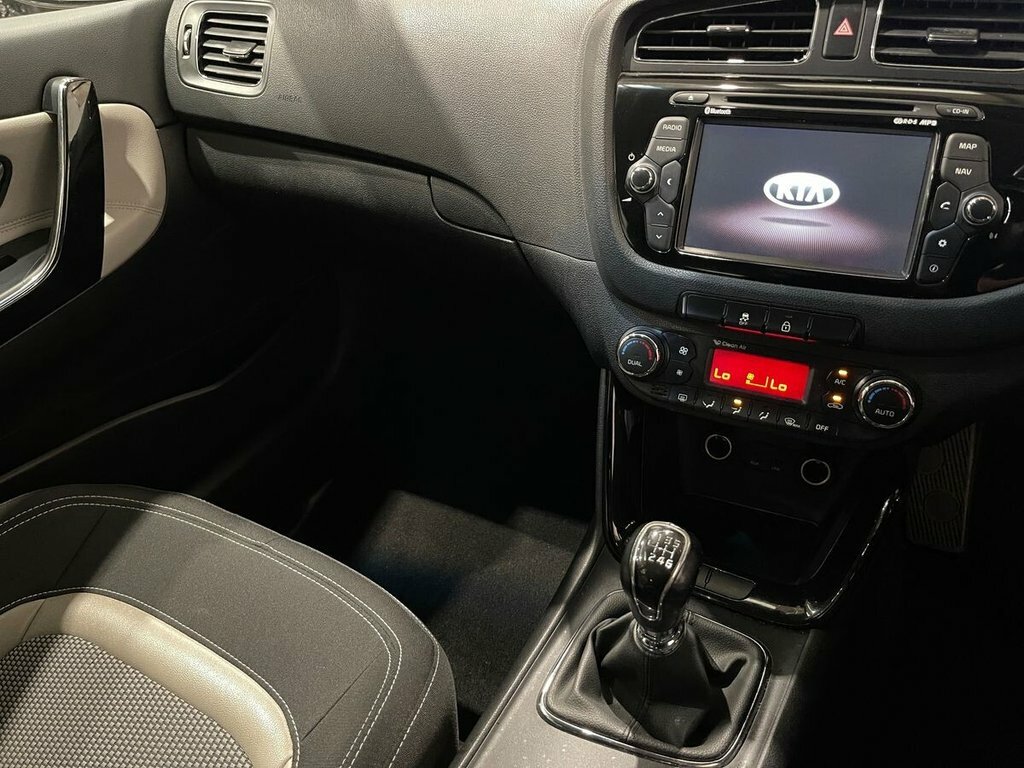 Kia Ceed Crdi 4 Sw Silver #40
