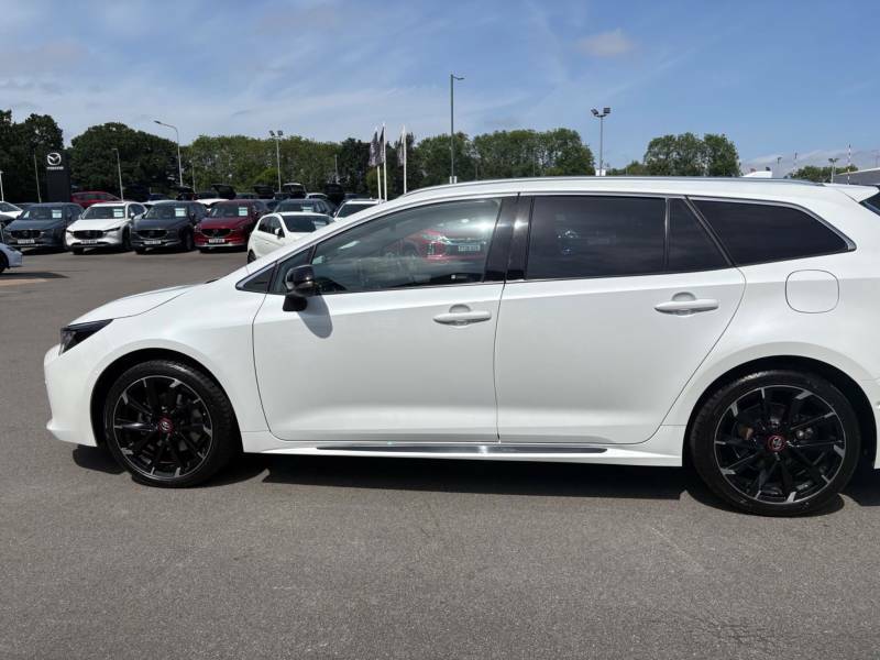 Toyota Corolla Excel White #8
