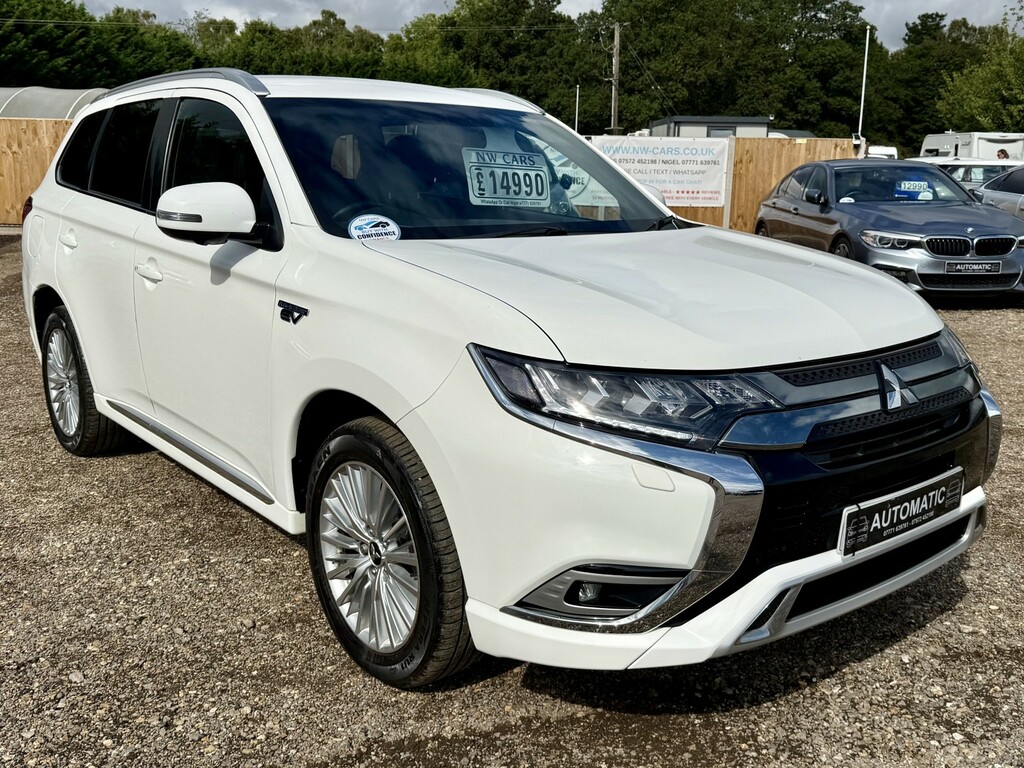Mitsubishi Outlander 2.4 H Twinmotor 13.8Kwh 4H 2018 White