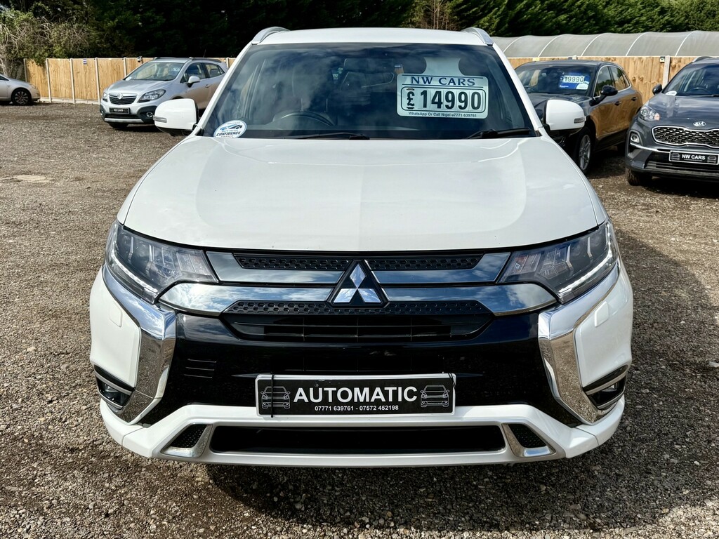 Mitsubishi Outlander 2.4 H Twinmotor 13.8Kwh 4H 2018 White #2