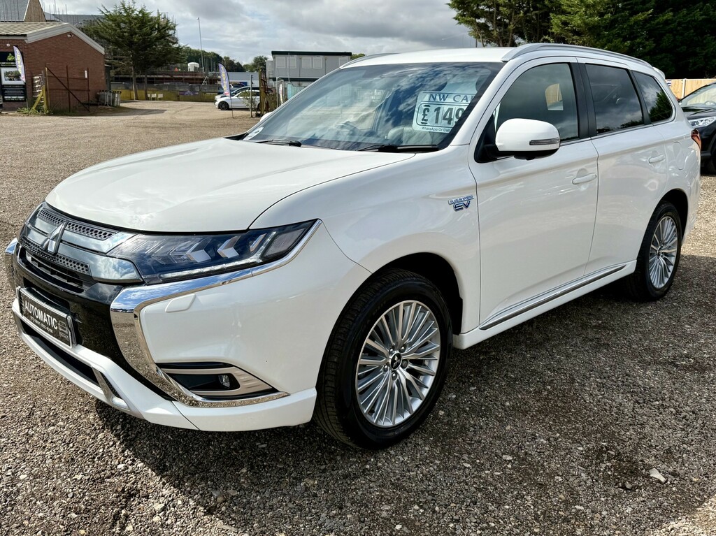 Mitsubishi Outlander 2.4 H Twinmotor 13.8Kwh 4H 2018 White #3