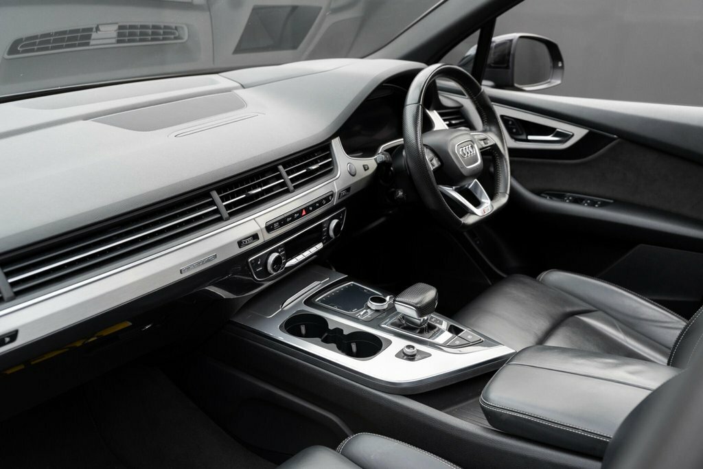 Audi Q7 Automatic Grey #44