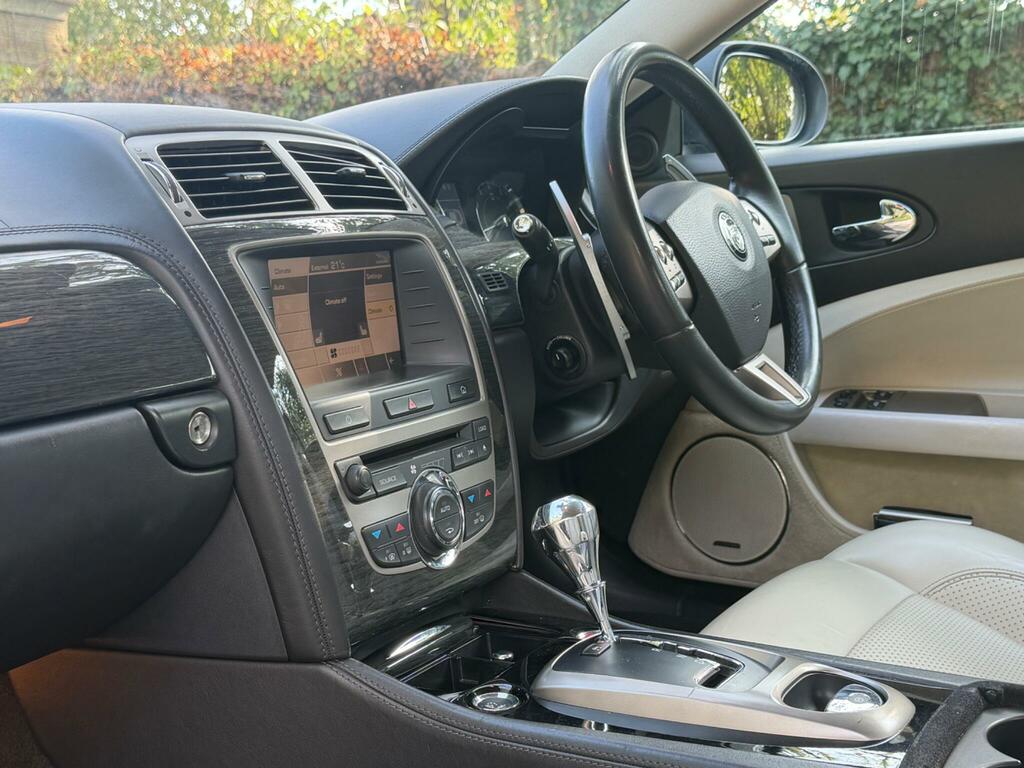Jaguar XK 4.2 V8 Grey #5