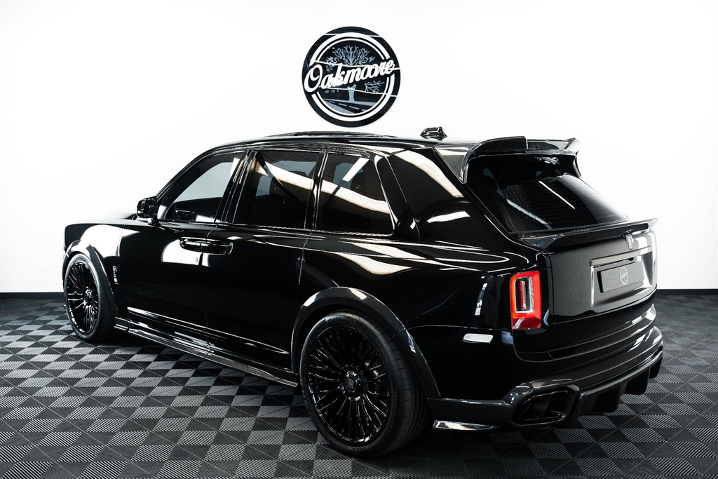 Rolls-Royce Cullinan Suv Black #3
