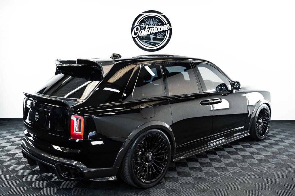Rolls-Royce Cullinan Suv Black #4