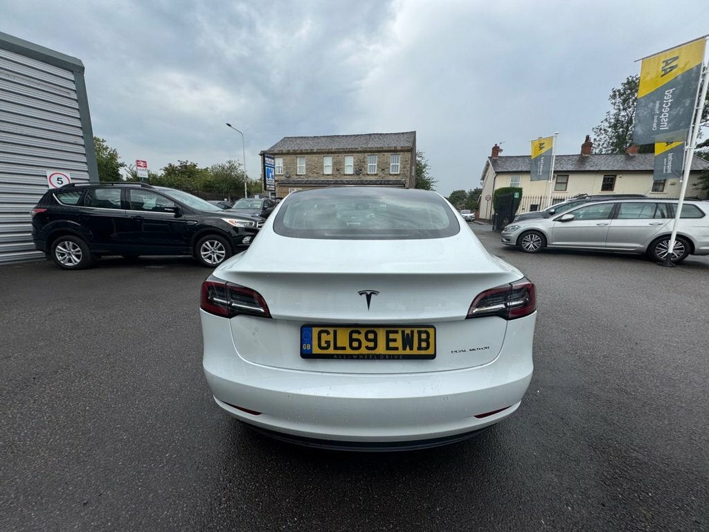 Tesla Model 3 Saloon GL69EWB White #4