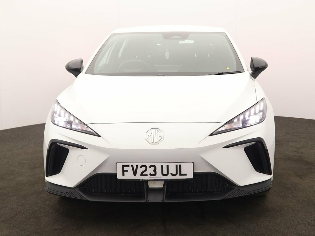 MG MG4 Hatchback FV23UJL White #2