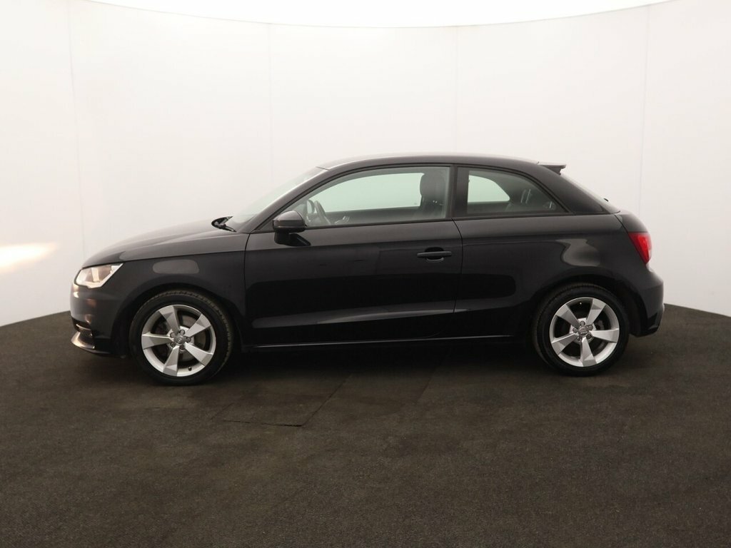 Audi A1 1L Sport RA65OJZ Black #4