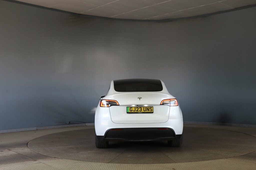 Tesla Model Y Suv GJ23UNS White #4