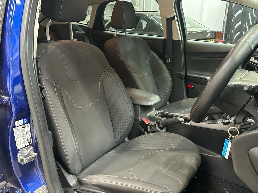 Ford Focus 1L Zetec YH66TVK Blue #6
