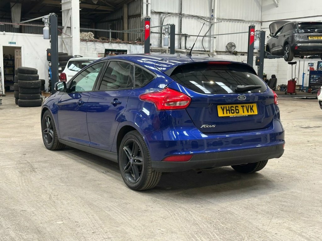 Ford Focus 1L Zetec YH66TVK Blue #3