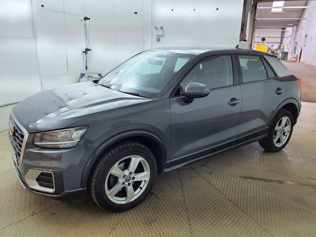 Audi Q2 1L Sport Grey #3