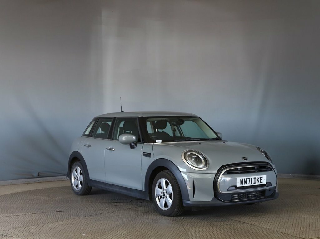 Mini Hatch 1.5L Cooper Classic Grey
