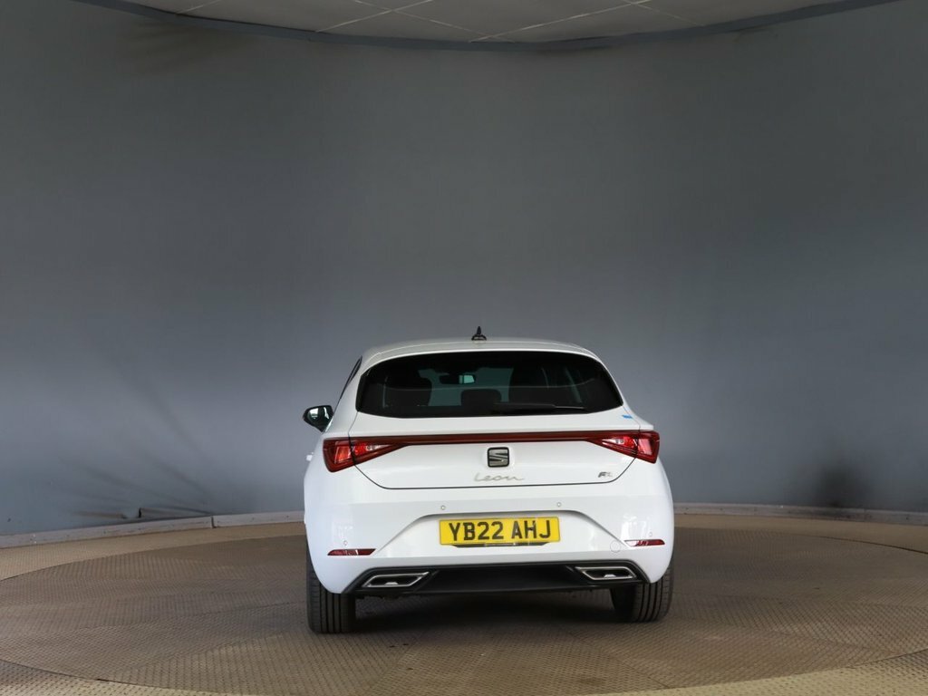 Seat Leon 1L Fr White #4