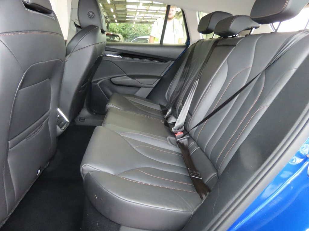 Skoda ENYAQ Suv Blue #6