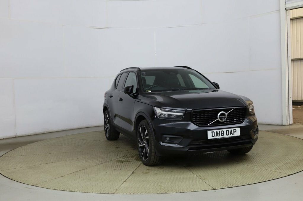 Volvo XC40 2L First Edition Black