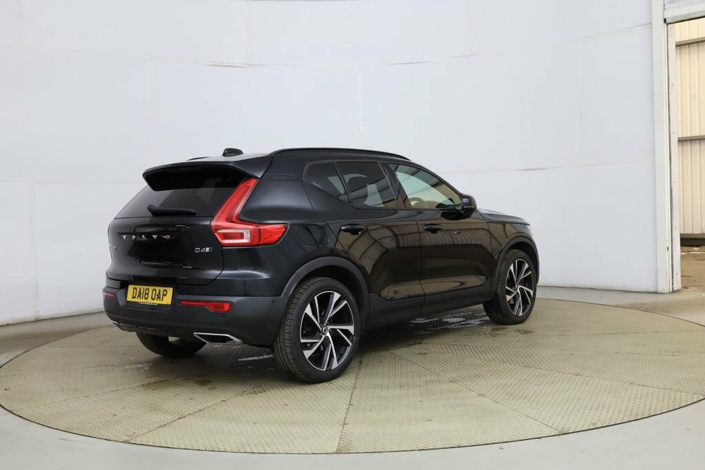 Volvo XC40 2L First Edition Black #6