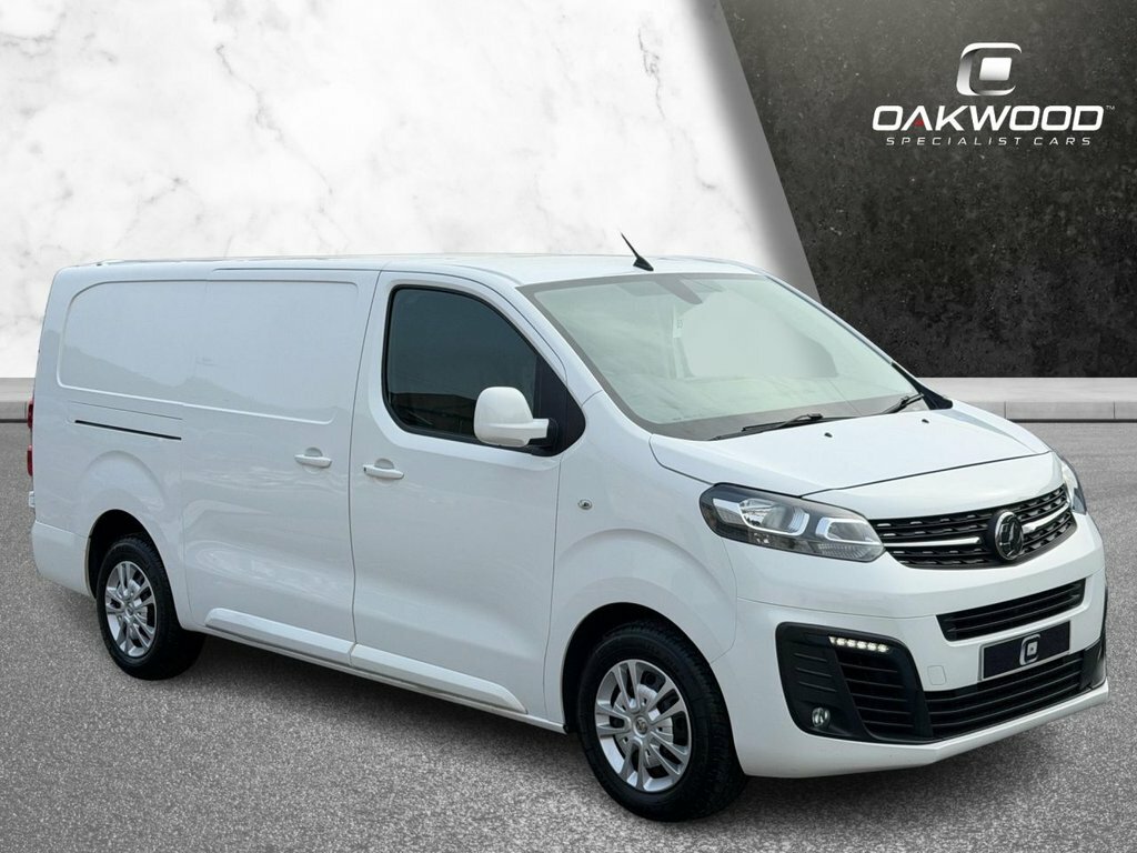 Vauxhall Vivaro 1.5L Sportive White