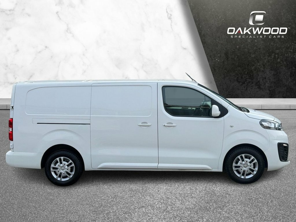Vauxhall Vivaro 1.5L Sportive DS69DXT White #3