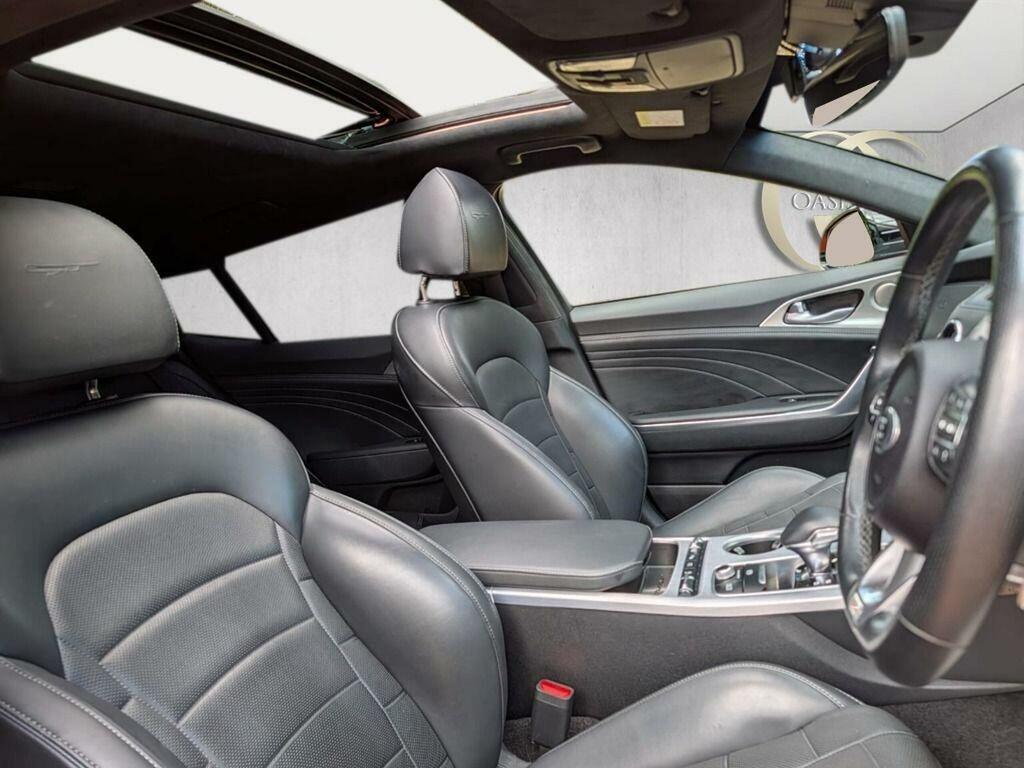 Kia Stinger Hatchback 3.3 T-gdi V6 Gt S Gran Turismo Euro Orange