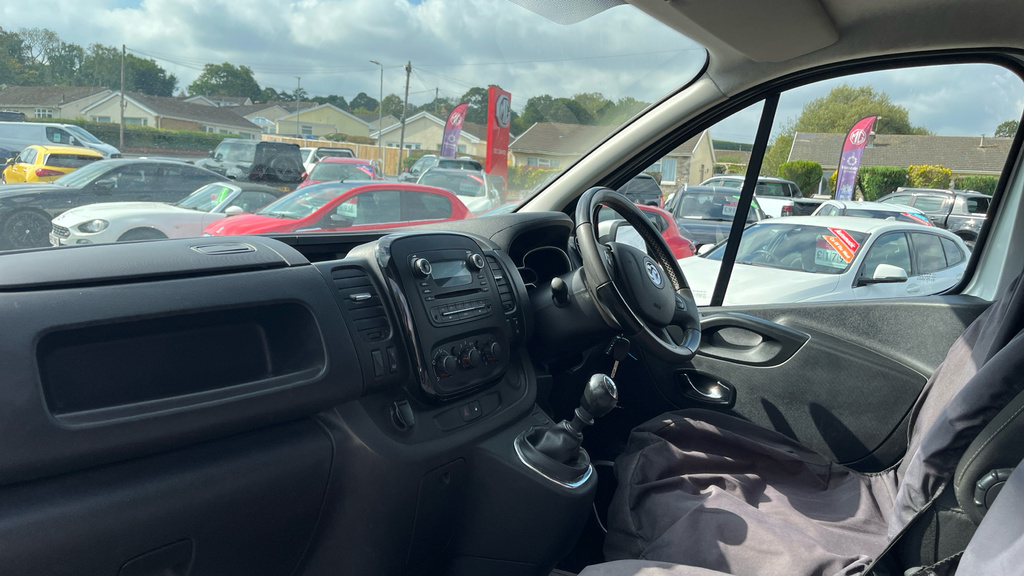 Vauxhall Vivaro 1.6 Cdti 2900 Sportive Panel Van FP67WEV Silver #6