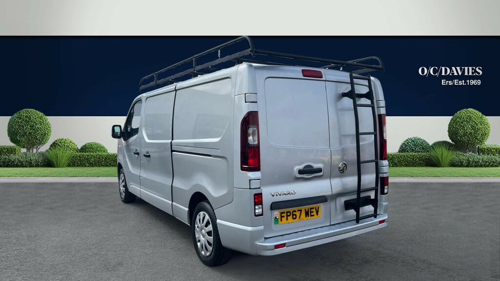 Vauxhall Vivaro 1.6 Cdti 2900 Sportive Panel Van FP67WEV Silver #3