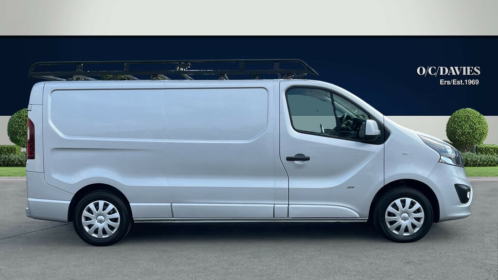 Vauxhall Vivaro 1.6 Cdti 2900 Sportive Panel Van FP67WEV Silver #2