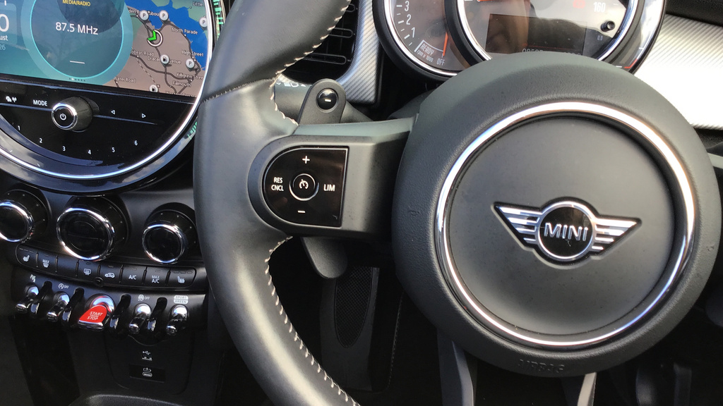 Mini Convertible 1.6 One Euro White #17