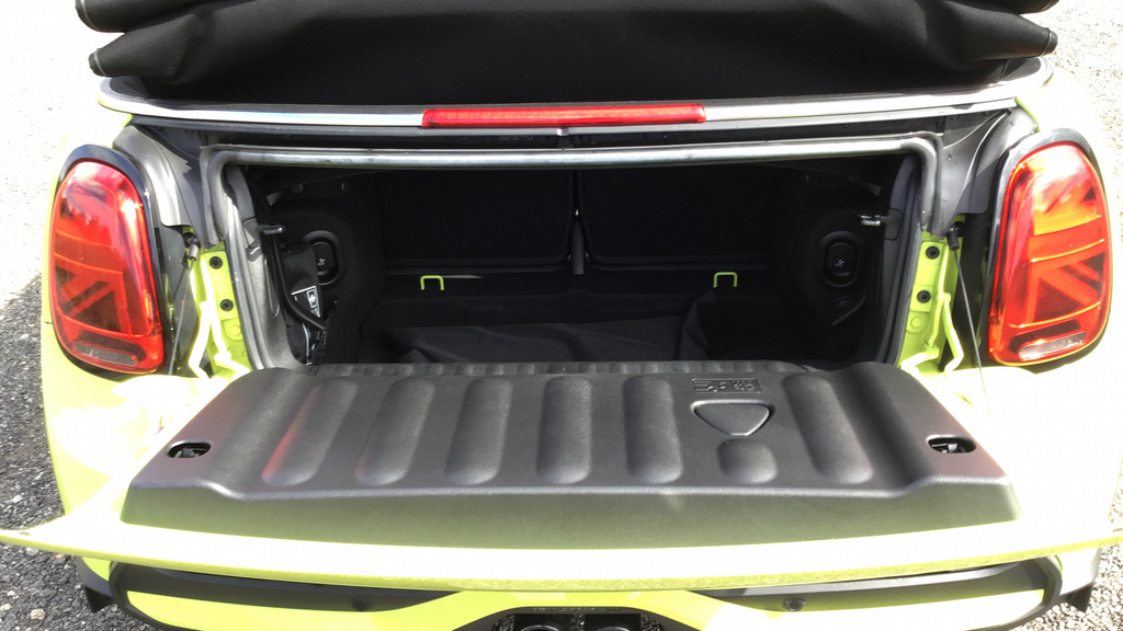 Mini Convertible 1.6 One Euro White #13