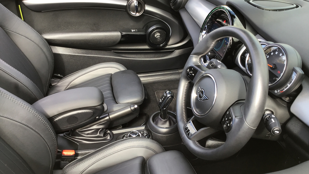 Mini Convertible 1.6 One Euro White #6