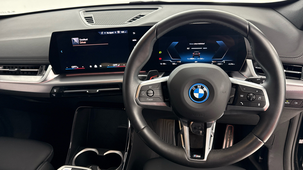BMW iX1 Suv Black #5