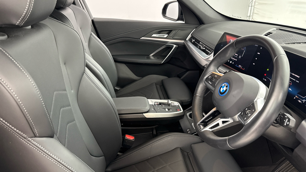 BMW iX1 Suv Silver #11