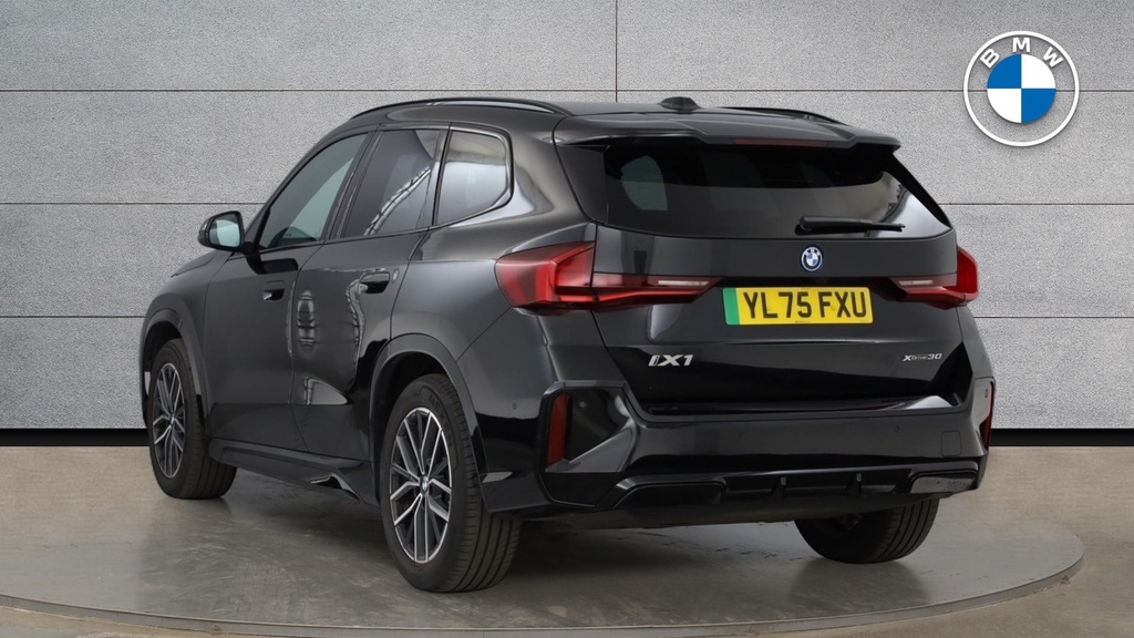 BMW iX1 Suv Black #2