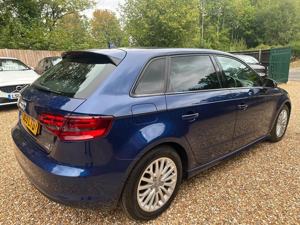 Audi A3 1.6 Tdi Ultra Se Technik Sportback Euro 6 Ss RJ65ZLU Blue #3