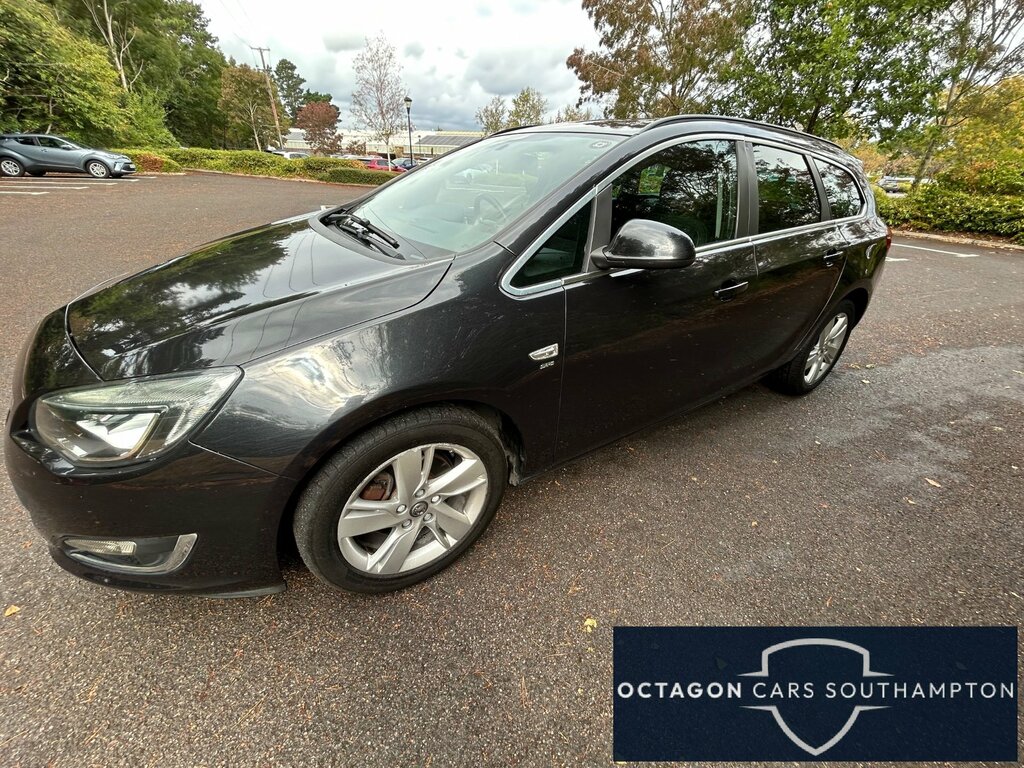 Vauxhall Astra 1.6 Cdti Ecoflex Sri Sports Tourer Manu DY16BCV Black #3