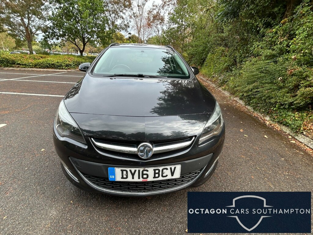 Vauxhall Astra 1.6 Cdti Ecoflex Sri Sports Tourer Manu DY16BCV Black #2