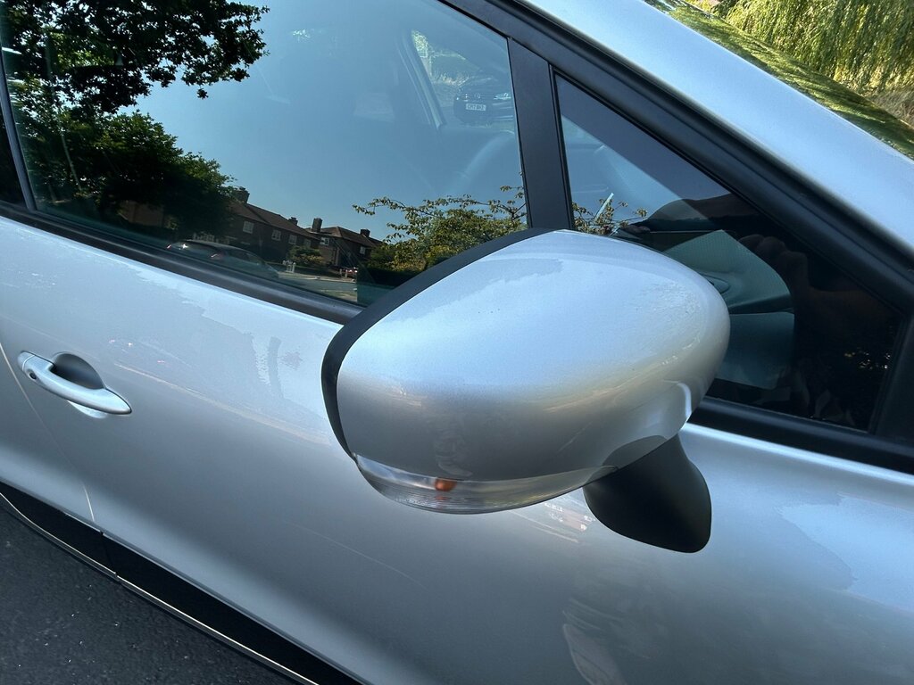 Renault Clio 0.9 Tce Dynamique Nav Hatchback Silver #6
