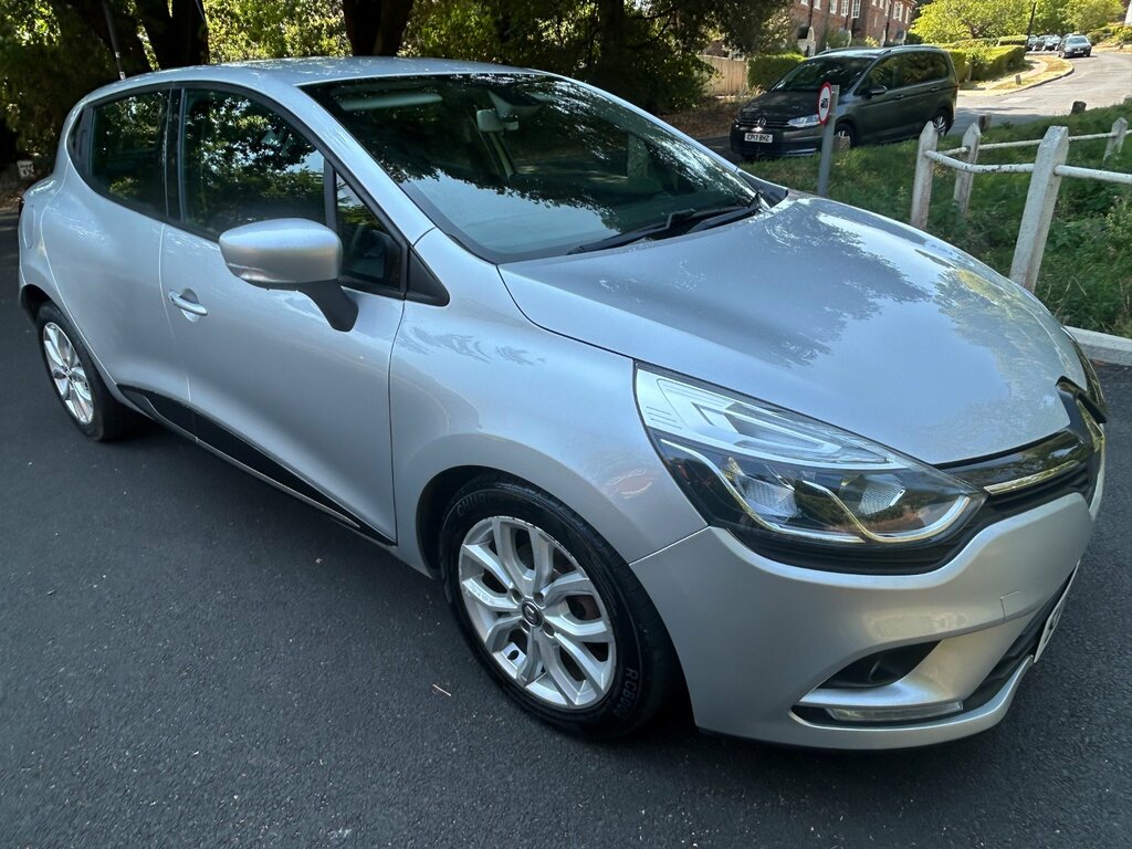 Renault Clio 0.9 Tce Dynamique Nav Hatchback Silver